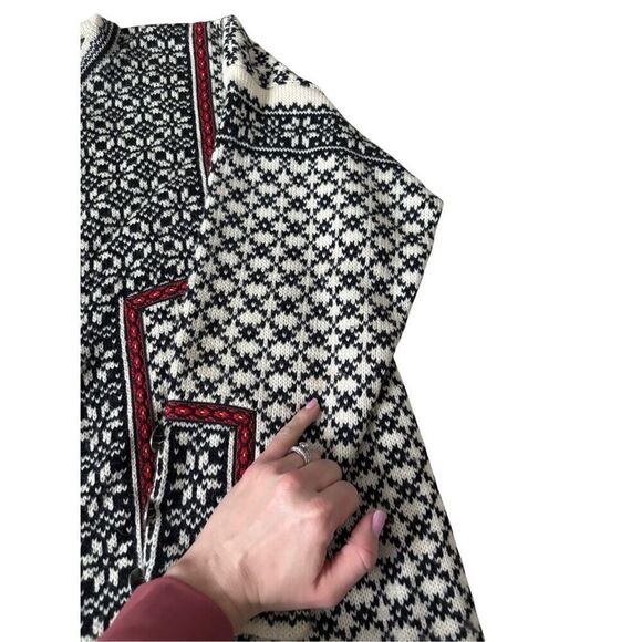 Norlender Wool Cardigan Size L Pewter Button Front Cream Black Red - Picture 9 of 11